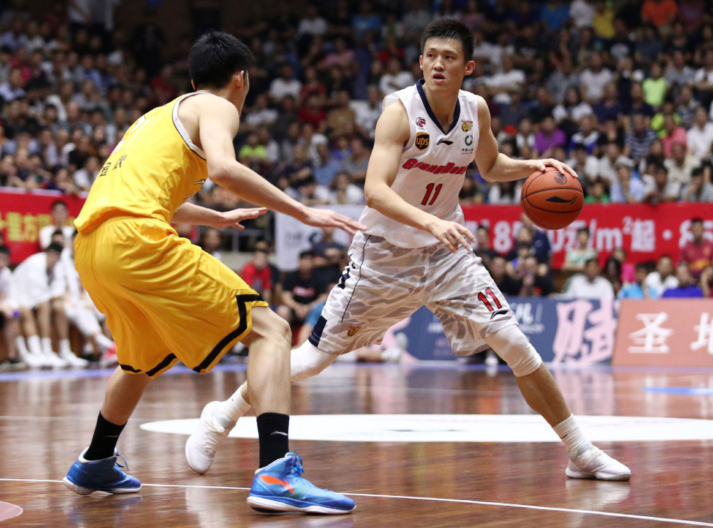 加时末段突围战来临；广东宏远围绕法国杯造点机会；话题不断；资深球员宣示担当的简单介绍