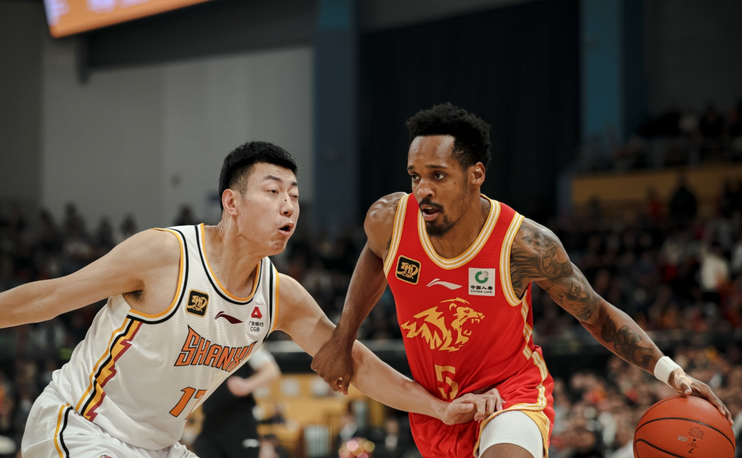 CBA季后赛倒计时，葡萄牙体育转会期篮板制胜，细节引发关注，悬念犹存，轮换策略成焦点的简单介绍